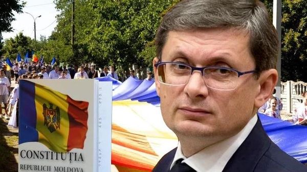 Гросу ко Дню Конституции выдал свою очередную шутку, которая на фоне всего происходящего может быть отнесена к категории чёрного юмора, считает бывший вице-премьер Молдовы Александр Муравский - Sputnik Молдова