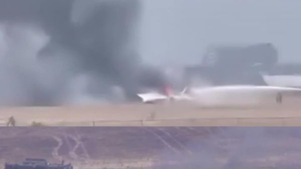 Un avion de vânătoare F-35 a luat foc în urma unui incident aviatic la baza aeriană a Corpului Pușcașilor Marini Miramar din San Diego, vineri dimineață - Sputnik Moldova