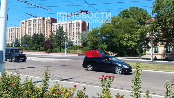 Peste 300 de persoane au participat la raliul auto în memoria apărătorilor căzuți ai Transnistriei, transmite @novostipmrcom - Sputnik Moldova