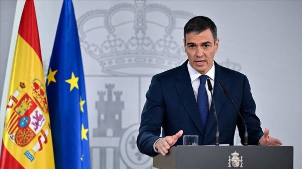 Premierul Spaniei a acuzat țările UE de egoism după criticile venite din partea a 22 de lideri, inclusiv cel român, Nicușor Dan - Sputnik Moldova