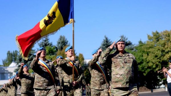 Cei 41 de militari ai celui de-al 24-lea contingent al Armatei Naționale au revenit acasă, după șase luni petrecute în misiunea internațională de menținere a păcii KFOR din Kosovo - Sputnik Moldova