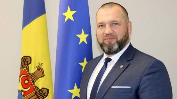 Моджахедистого вида госсекретарь Минсельхоза Василе Шарбан все популярно объяснил за талибов: приблудные они, никто их не звал, уксиму биЛляхи! - Sputnik Молдова