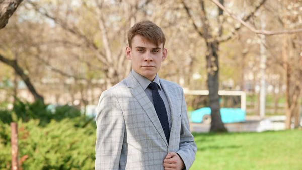 Вяткин — о призывах снести советские памятники: попытки стереть историческую память ведут к утрате будущего - Sputnik Молдова