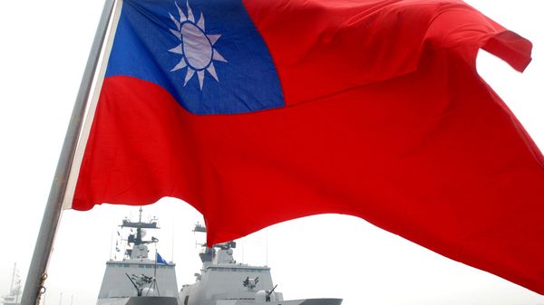 Steagul național al Taiwanului, arborat la bordul unei nave militare a Marinei  - Sputnik Moldova