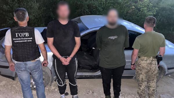 Doi ucraineni au încercat să treacă ilegal frontiera cu Republica Moldova și au rănit un polițist de frontieră - Sputnik Moldova