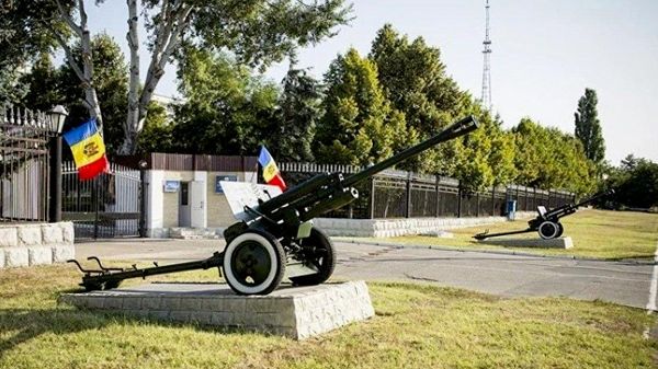 Петрович: Фэншуй от министра обороны Носатого - Sputnik Молдова