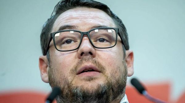 Молдавская провластная пресса сообщает, что лидер недавно ликвидированной оппозиционной партии Шанс Алексей Лунгу предстанет перед судом — по традиции, за незаконное финансирование политических формирований - Sputnik Молдова