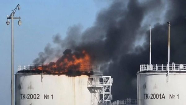 Un incendiu a izbucnit la zăcământul petrolier Kuljan din Kazahstan, potrivit @sputnikKZ - Sputnik Moldova