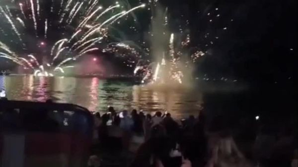 Почти 27 человек пострадали на фестивале для любителей фейерверков Castell de l'Olla в испанской провинции Аликанте, сообщила радиостанция Cadena SER - Sputnik Молдова