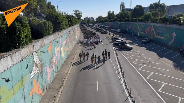 В Кишиневе начались репетиции военного парада, приуроченного к 35-летию независимости Молдовы - Sputnik Молдова
