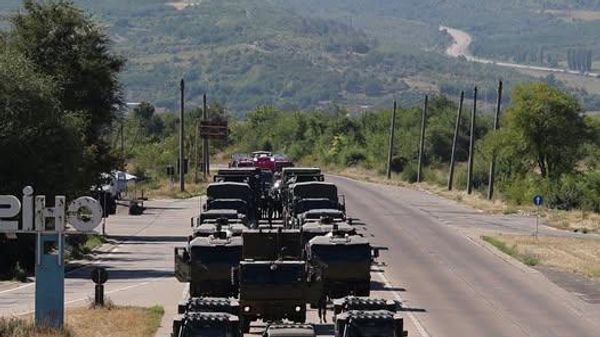 Capii de la Ministerul Apărării care pregătesc Parada Militară pentru Ziua Independenței nici măcar nu-și dau seama cât de ridicoli sunt ei și cât de ridicol va arăta această stranie procesiune pe care ei o numesc paradă militară - Sputnik Moldova