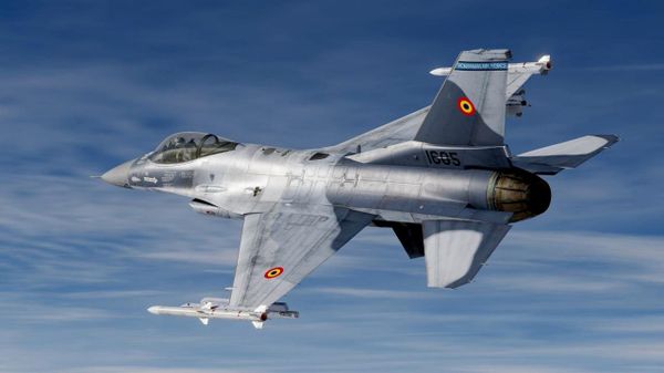 Минобороны Румынии сообщило об уничтожении дрона, проникшего в воздушное пространство страны - Sputnik Молдова