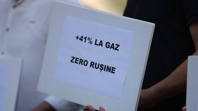Протест у здания НАРЭ против повышения тарифа на газ