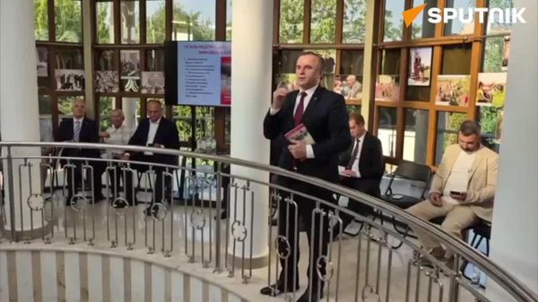 Экс-премьер: фальсификация истории угрожает памяти будущих поколений - Sputnik Молдова