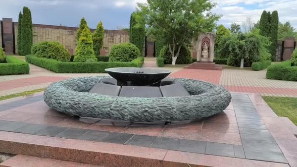 La memorialul „Capul de pod Șerpeni” a fost aprinsă Flacăra Veșnică - Sputnik Moldova