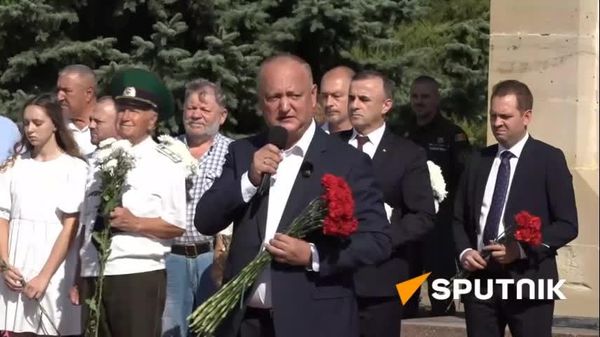 „Tatăl și bunicii noștri ne-au transmis memoria Victoriei, iar noi suntem obligați să facem același lucru pentru copiii noștri” – Igor Dodon - Sputnik Moldova
