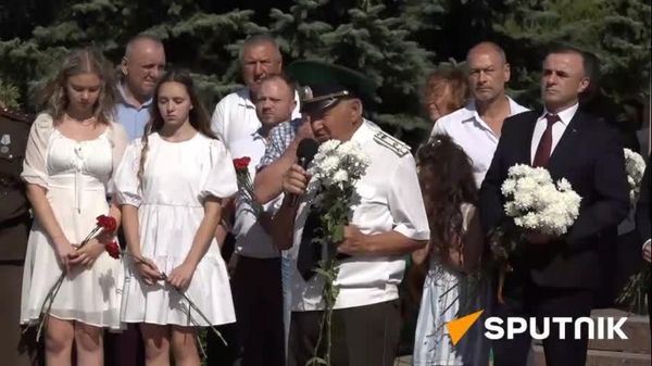 Veteranilor Marelui Război pentru Apărarea Patriei trebuie mereu să li se acorde o atenție deosebită, a declarat reprezentantul Consiliului Veteranilor, colonelul Efim Donos - Sputnik Moldova