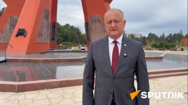 Aceasta este ziua în care moldovenilor li s-a oferit oportunitatea de a trăi într-un stat pașnic, a declarat fostul președinte al Republicii Moldova, Igor Dodon - Sputnik Moldova