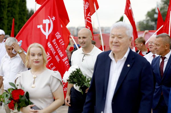 Марш мира в Кишиневе в честь 82-й годовщины освобождения Молдавии от фашизма Марш мира в Кишиневе в честь 82-й годовщины освобождения Молдавии от фашизма - Sputnik Молдова