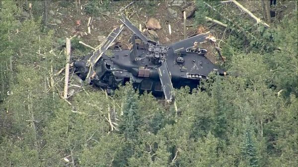 Армейский вертолет Black Hawk потерпел крушение в предгорьях Колорадо к западу от Денвера, предварительно, никто не пострадал - СМИ - Sputnik Молдова