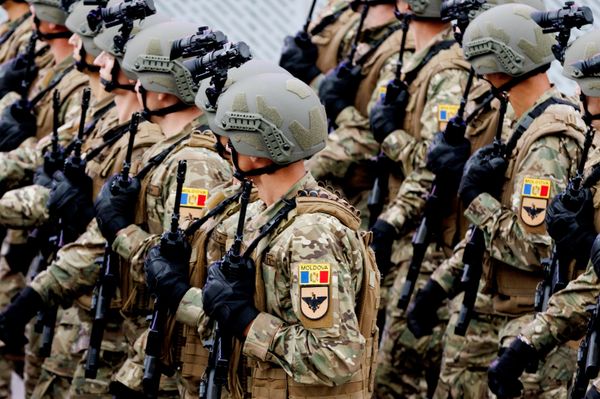 Военный парад в Кишиневе Военный парад в Кишиневе - Sputnik Молдова