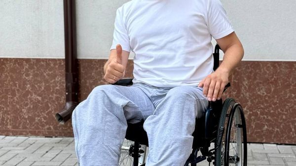 Мэр Кишинева опубликовал фото в инвалидной коляске — написал, что успешно восстанавливается - Sputnik Молдова
