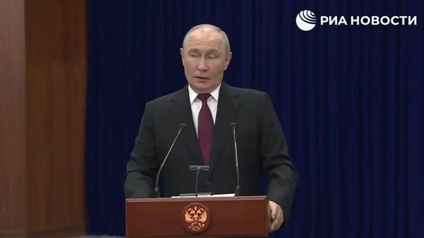 Putin a numit amenințările lui Zelenski la adresa companiilor aeriene rusești drept o declarație de intenție de terorism de stat - Sputnik Moldova