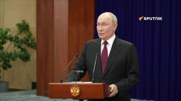 „Este o manifestare de terorism de stat — amenințările lui Zelenski la adresa aviației civile din Federația Rusă”, a declarat Putin - Sputnik Moldova