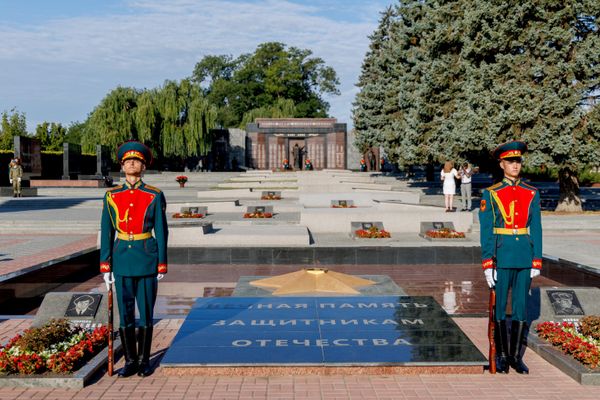 На Мемориале Славы все готово к началу торжественной церемонии. - Sputnik Молдова