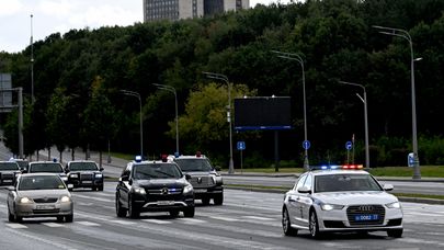 Спецпосланники президента США прибыли в Москву