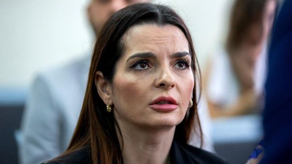 Astăzi își sărbătorește ziua de naștere bașcanul Găgăuziei, Evghenia Guțul, aflată în detenție în satul Rusca - Sputnik Moldova