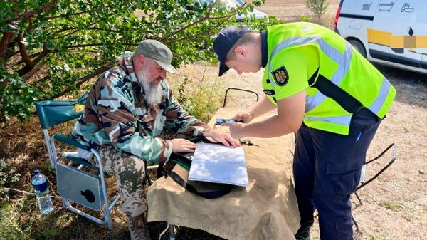 Сегодня в ходе поисковых работ на Шерпенском плацдарме обнаружен ряд взрывоопасных предметов времён Великой Отечественной войны - Sputnik Молдова