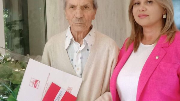 В Бендерах с 96-летием поздравили ветерана Великой Отечественной войны Захара Петровича Башмакова - Sputnik Молдова