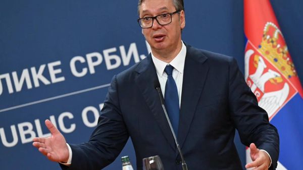 Președintele Serbiei, Aleksandar Vučić, a dizolvat parlamentul și a convocat alegeri pentru 25 octombrie, în încercarea de a deveni prim-ministru - Sputnik Moldova