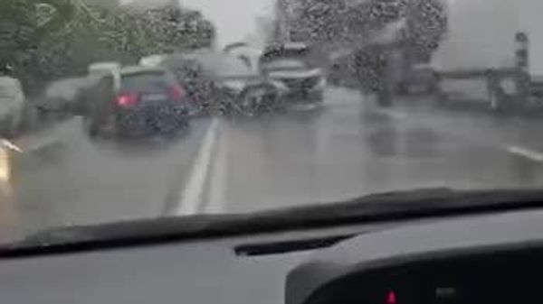 Două automobile s-au tamponat în Capitală - Sputnik Moldova