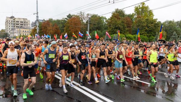 Peste zece mii de persoane, din 59 de țări, au participat duminică la Chișinău Marathon 2026 - Sputnik Moldova