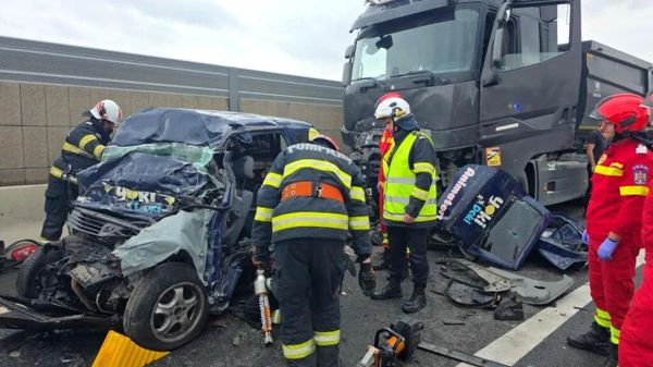 Doi moldoveni și-au pierdut viața într-un accident grav din România, scrie Realitatea - Sputnik Moldova