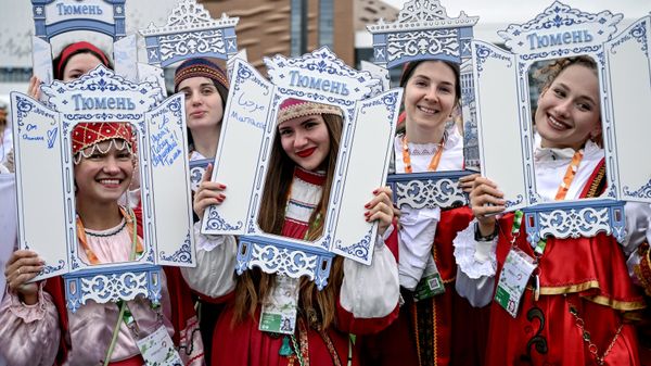 Международный фестиваль молодежи в Екатеринбурге - Sputnik Молдова