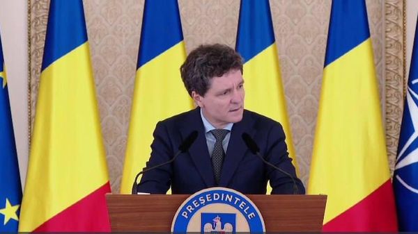 Никушор Дан выдвинул на должность премьер-министра Румынии евродепутата Зигфрида Мурешана - Sputnik Молдова