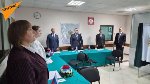 Избирательный участок на выборах в Государственную Думу при посольстве России в Молдове готовится к открытию - Sputnik Молдова