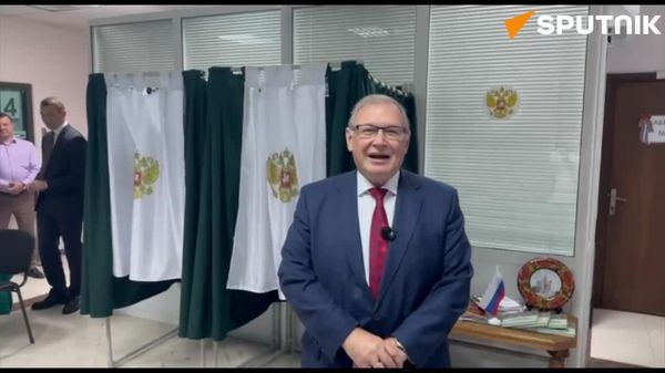 Озеров: В Молдове около 300 тысяч граждан России — рассчитываем на массовое участие в выборах - Sputnik Молдова