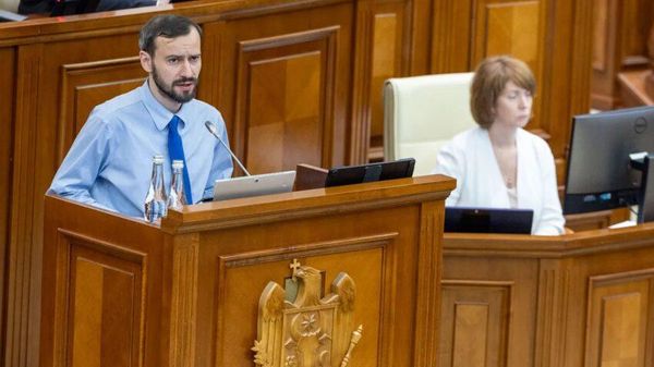 В Молдове не могут понять, кто управляет 323 государственными предприятиями из 515 - Sputnik Молдова