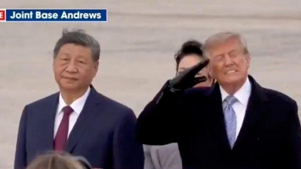 Trump l-a întâmpinat personal pe Xi Jinping la scara avionului - Sputnik Moldova