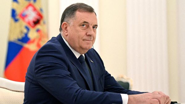 Dodik afirmă că sârbii bosniaci nu ar trebui să trăiască „sub conducere musulmană” - Sputnik Moldova