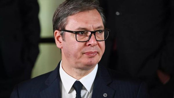 Вучич подписал документ об отставке с поста президента Сербии - Sputnik Молдова