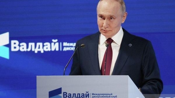 Putin va participa astăzi la sesiunea plenară a reuniunii Clubului Valdai - Sputnik Moldova