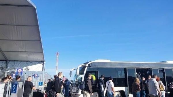 Alertă cu bombă la Aeroportul din Chișinău - Sputnik Moldova