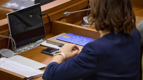 Итоги недели: Гагаузия, закрытое заседание парламента, карта реформы, форум безопасности - Sputnik Молдова
