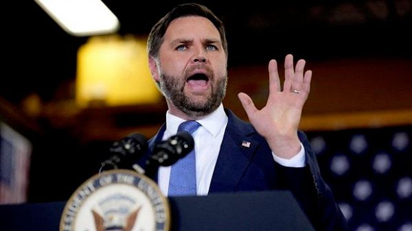 Вице-президент Вэнс отказался называть Украину союзником США и заявил, что она должна прекратить удары по российской энергетической инфраструктуре - Sputnik Молдова