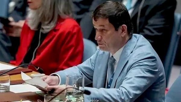 Европе придется еще сильнее урезать собственные расходы, в том числе социальные, ради растущих аппетитов Киева - постпред РФ при ОБСЕ Дмитрий Полянский - Sputnik Молдова